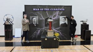 Electricity display with Students - Bakken Museum