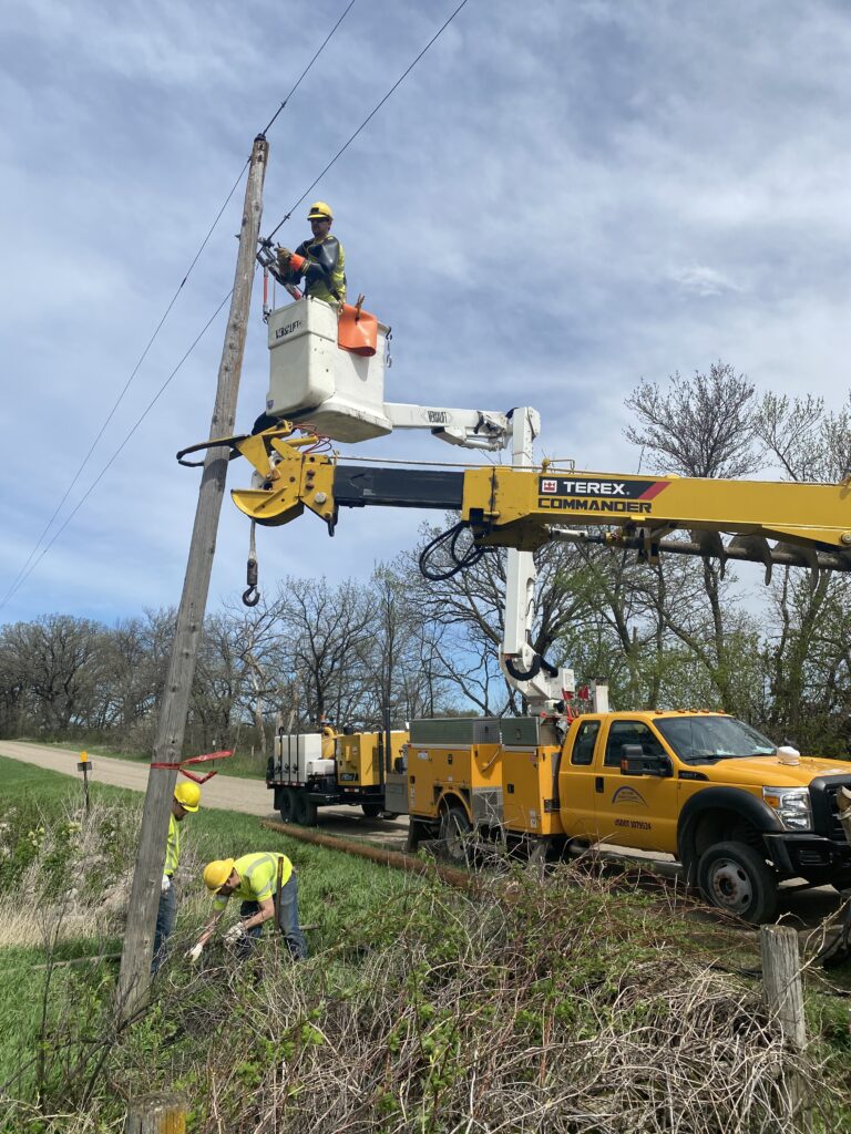 MCPA crews completing a pole changeout